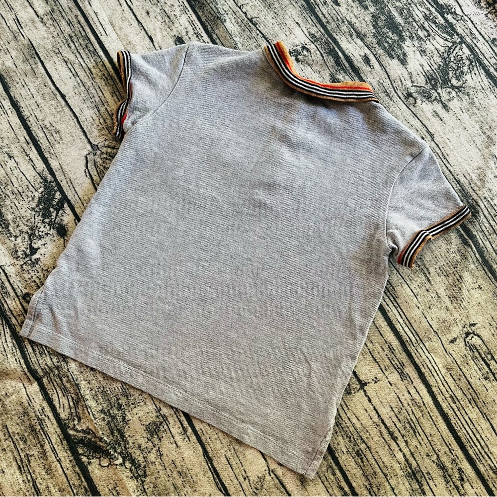 BURBERRY⚡️Signature Collar Short Sleeve Polo Shirts_6Y - Picture 2 of 11